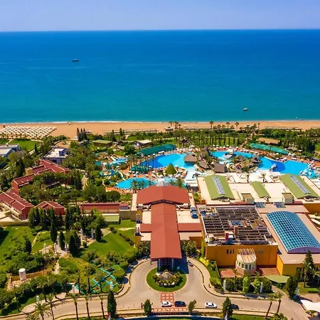 Hotel Pegasos World Side
