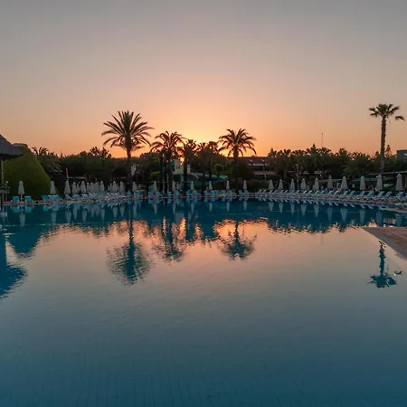 Pegasos World Hotel Side